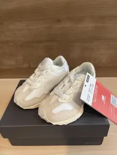 【人気色】New Balance 327 スニーカー 12.5cm