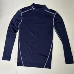 UNDER ARMOUR ネイビー ハイネック アンダーシャツ