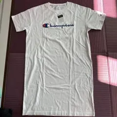 Champion ホワイト Tシャツ ポケット付きのサムネイル