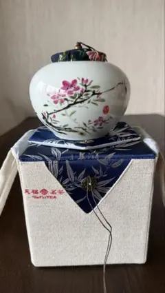 茶葉缶　茶缶　茶筒　中国茶器　中国茶　台湾茶　台湾茶器 花瓶　梅花のサムネイル