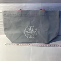 foxey エンブレム付きグレーキャンバスバッグ
