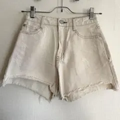 フリーズマート　ホワイトデニムショートパンツのサムネイル