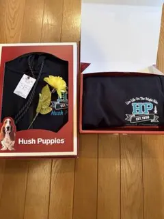 新品Hush Puppies ブリスター全開パーカーとパンツ プレゼント包装済みのサムネイル