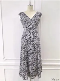 Herlipto Lace Trimmed Floral Dress navy