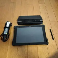 Fujitsu タブレット本体とドッキングステーション