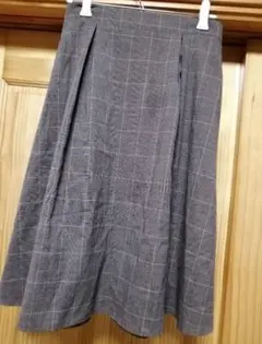 グレー チェック柄 フレアスカート ひざ丈
