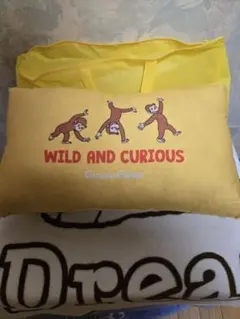 土日限定価格!おさるのジョージ イエローカラー枕 収納バッグ付き