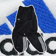 極太90s old adidas ビッグロゴ刺繍 バギーナイロントラックパンツ 極太90s old adidas ビッグロゴ刺繍 バギーナイロントラックパンツ