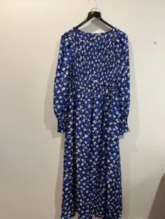 ナノユニバース小花柄ワンピース
