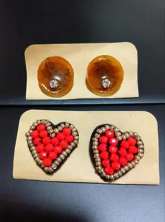 ハート型と丸型のピアスセット