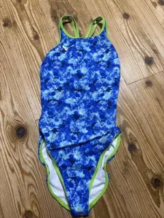 AYA TRAKAWA スポーツ用水着 青・緑 花柄