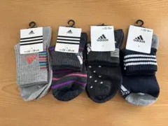 adidas ソックス 4足セット 22-24cmのサムネイル