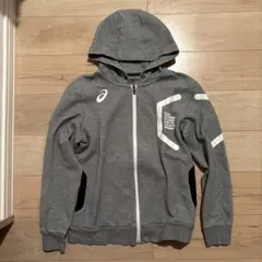 ASICS グレー パーカーとパンツ セットアップ