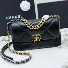 CHANEL 19 ラージ フラップ バッグ ブラック