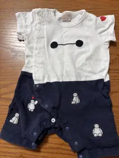 petit mainのベイマックスロンパース