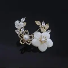 パールブローチ　花　桜　花 結婚式 フォーマル　スカーフ留め　七五三 ママ　記念