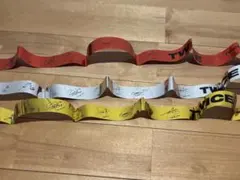 TWICE 簽名銀帶