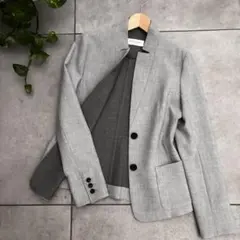 1回着用 TRUSSARDI テーラードジャケット グレー　ストレッチ　38のサムネイル