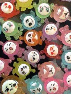超お得！在庫処分特価♥可愛い何者？達w♡夜光デコパまとめ売り♡お得〜