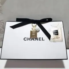 CHANEL ココ マドモアゼル チャーム付きギフトバッグ 最新