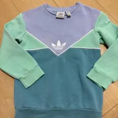 adidas トレーナー100