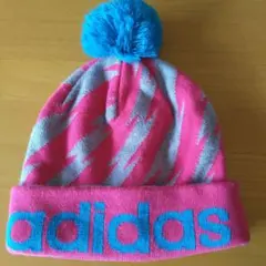 アディダス　ニット帽　ボンボン