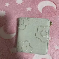 MARY QUANT 花柄エンボス 二つ折り財布