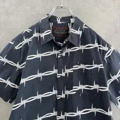 MISHKA ミシカ 有刺鉄線柄 半袖シャツ ネイビー MEDIUMのサムネイル