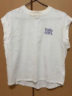 ホワイト ノースリーブシャツ