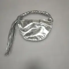 ZARAメタリック調フリンジバッグ　シルバー