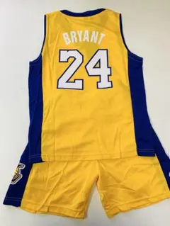 レイカーズ ブライアント選手 限定ユニフォーム 新品未使用 48サイズ 2025年最新】レイカーズ ユニフォームの人気アイテム - メルカリ