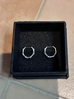 RADIANT オリジナルピアス らんぬん - メルカリ