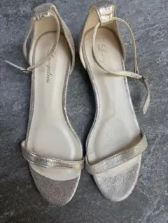 美品✨《ラウンジドレス》フラット♡アンクルストラップサンダル ゴールド 37のサムネイル