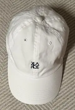 ホワイト ベースボールキャップ刺繍ロゴのサムネイル