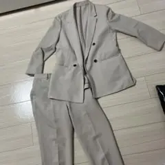 アオキ　ピンクスーツ　パンツスーツ