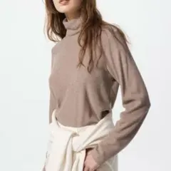 ユニクロ　ヒートテックフリースタートルネック / M•ベージュ