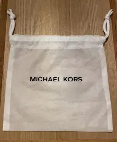 MICHAEL KORS 不織布 巾着 バッグ ショッパー