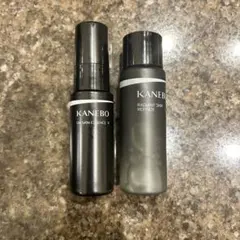 新品★KANEBOオンスキンエッセンスV(15ml)+ふき取り化粧水(30ml)のサムネイル