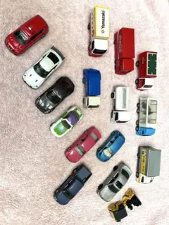 トミカ16台まとめ売り＋オマケ