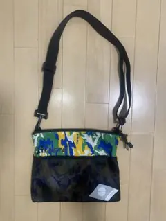 ATHLETA サコッシュ ショルダーバッグのサムネイル