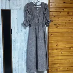 送料込！美品 Emsexcite ワンピース