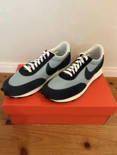 Item thumbnail for item adfa2850-350d-46dd-ad56-68c1193e6099