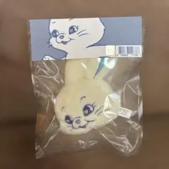 NewJeans FLUFFY KEYRING WHITEのサムネイル