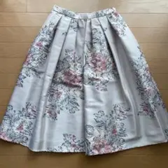 美品♡JUSGLITTYのフラワープリントフレアスカート