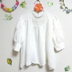 ページボーイ　レース　ブラウス