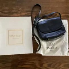 NINA RICCI 黒 レザー ショルダーバッグ