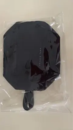 theory luxe ノベルティー ポーチ ブラックのサムネイル