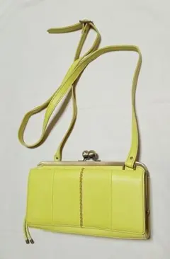 明るい黄色 ショルダーバッグ