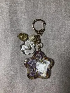 星形レジンチャーム （ハンドメイド）