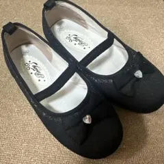 UnReef アンリーフ パンプスフラットシューズリボンラメ晴雨兼用黒23.5
